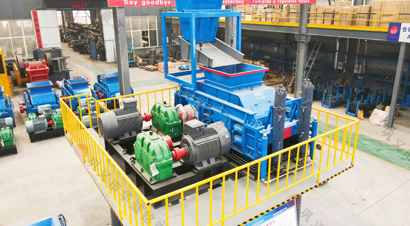 對(duì)輥制砂機(jī) 對(duì)輥制砂機(jī)